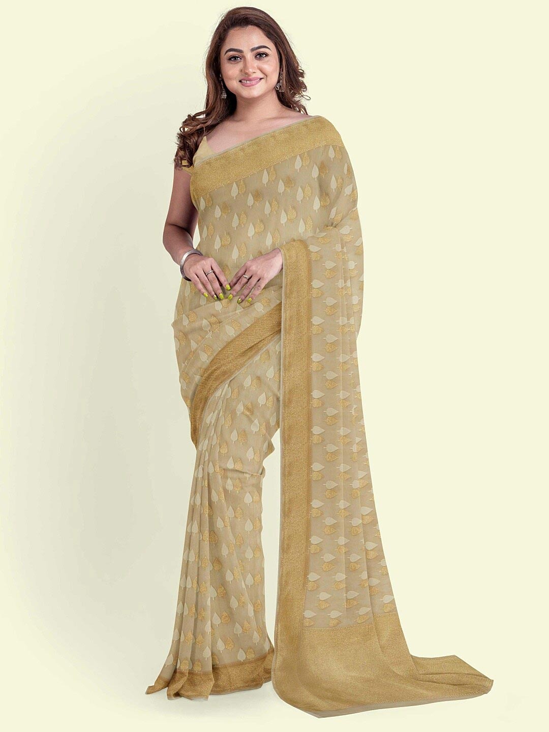

PTIEPL Banarasi Silk Works Floral Zari Banarasi Saree, Beige