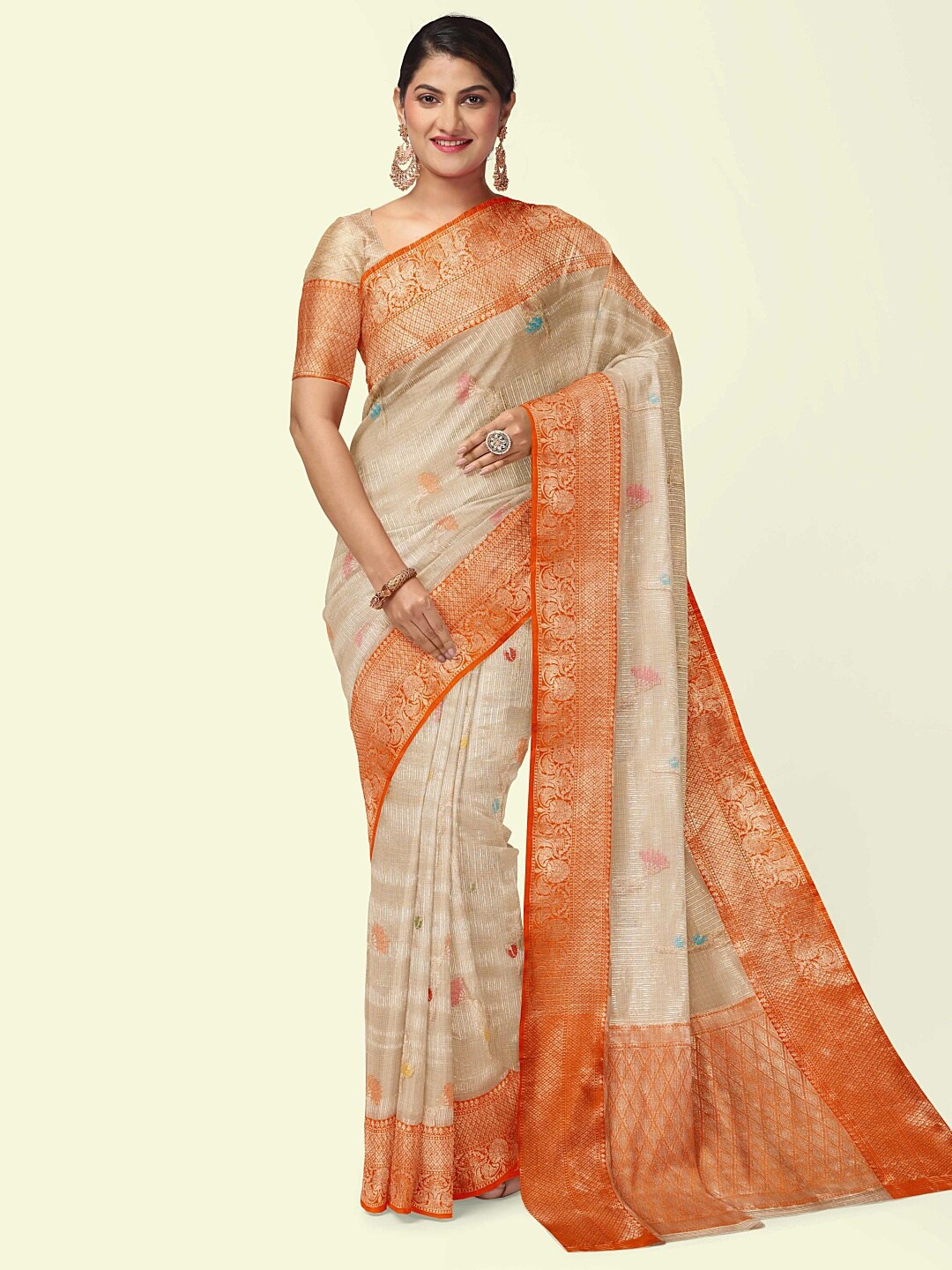

PTIEPL Banarasi Silk Works Floral Zari Banarasi Saree, Beige