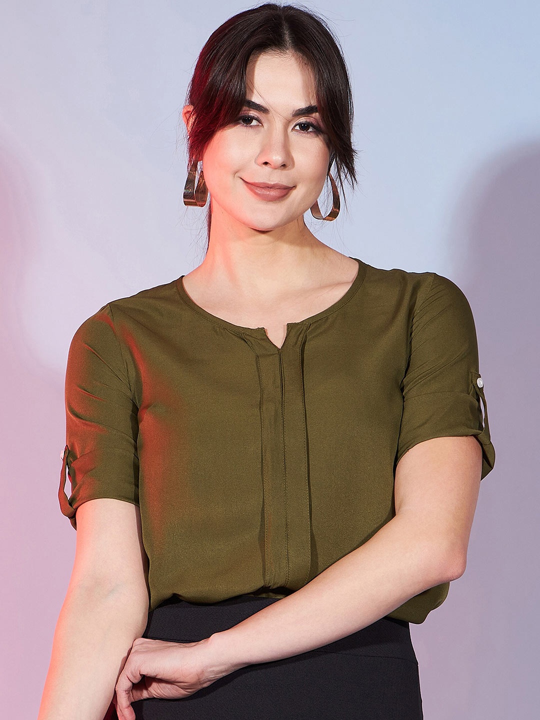 

DressBerry Olive Green Notched Roll-Up Sleeves Top
