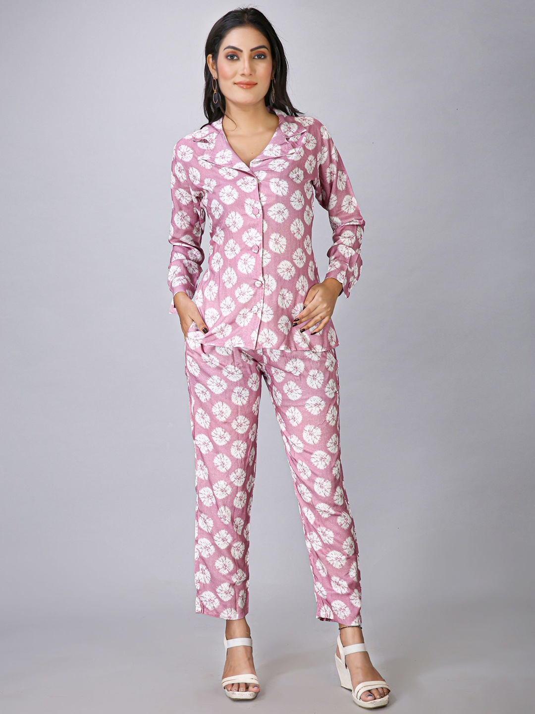 

MAIYEE Floral Printed Shirt Collar Top With Trousers, Pink