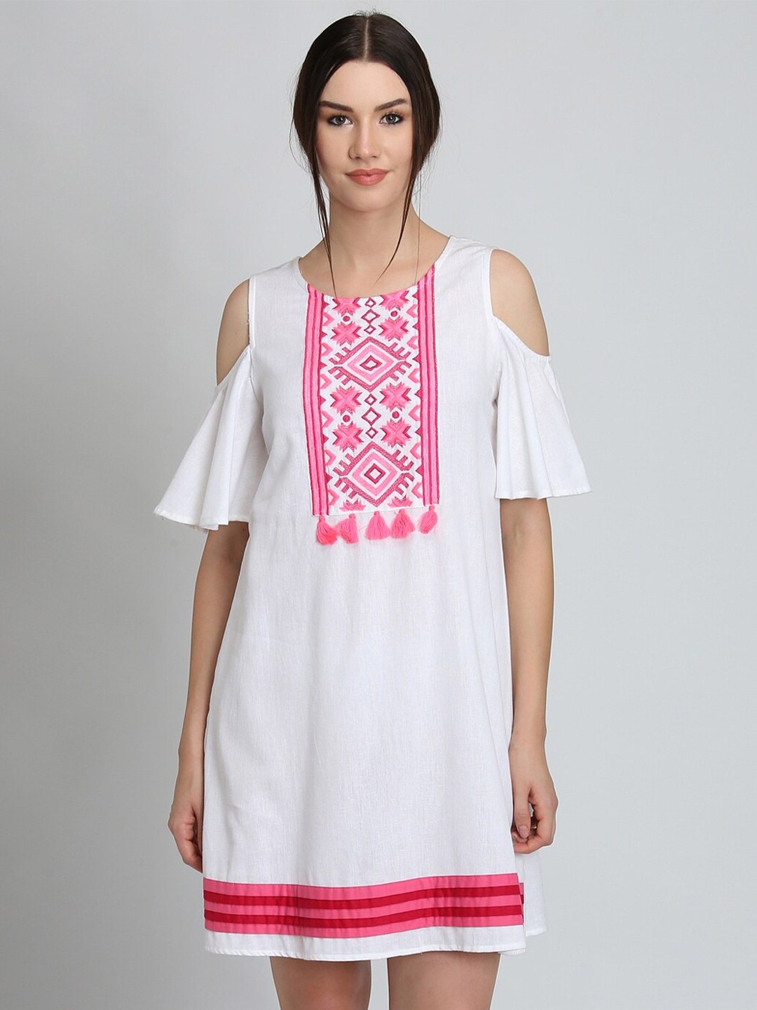 

DODO & MOA Ethnic Motif printed Cold-Shoulder Sleeves Thread Work Dress, White