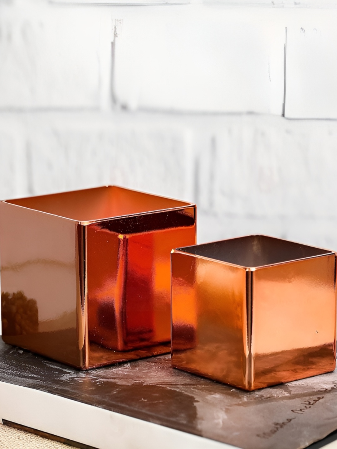 

Satyam Kraft Red 2 Pieces Melamine Unbreakable Planter Vase