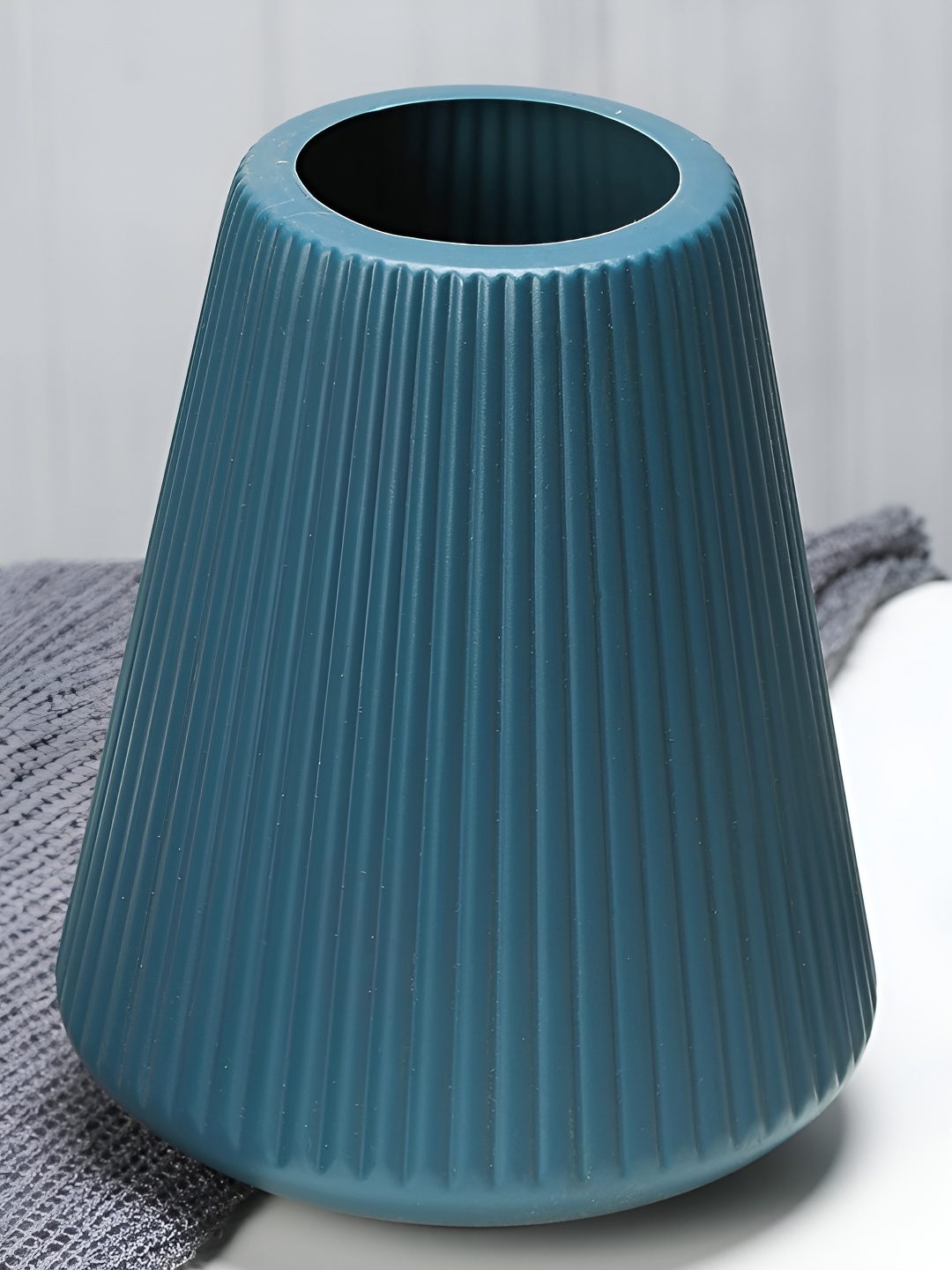 

Satyam Kraft Blue Textured Unbreakable Flower Vase