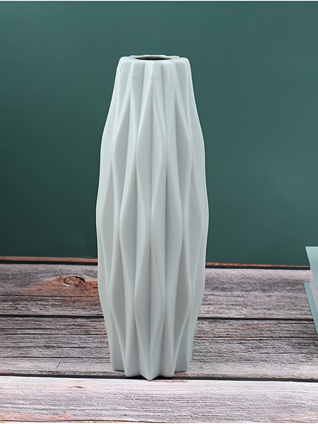 

Satyam Kraft Blue Ribbed Unbreakable Plastic Flower Vase