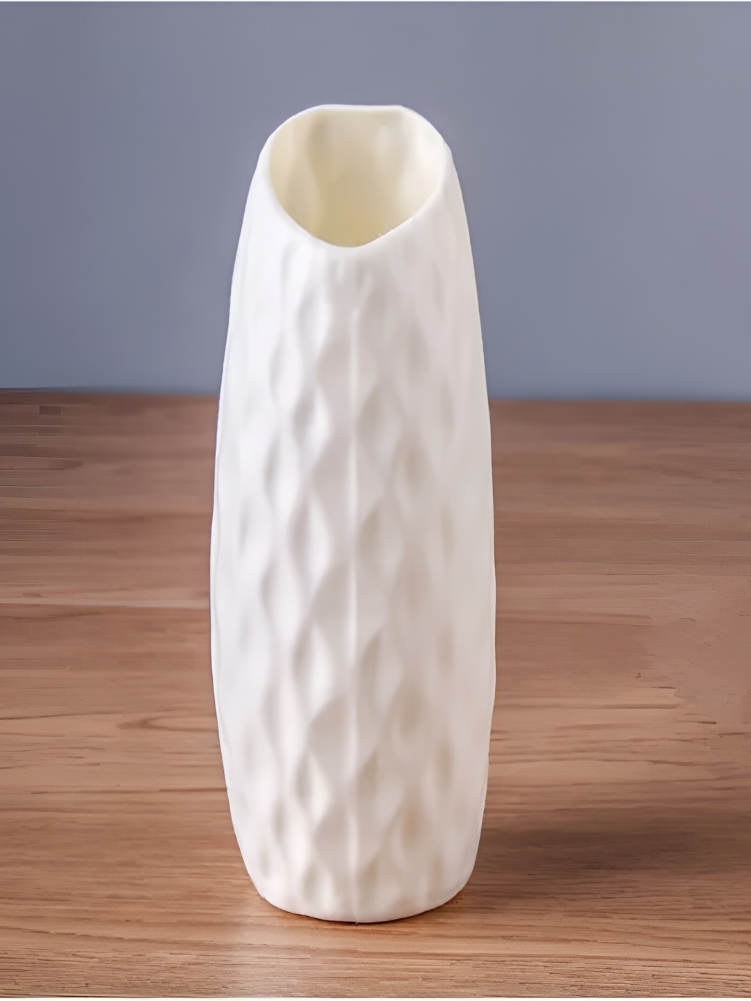 

Satyam Kraft White Unbreakable Flower Vase