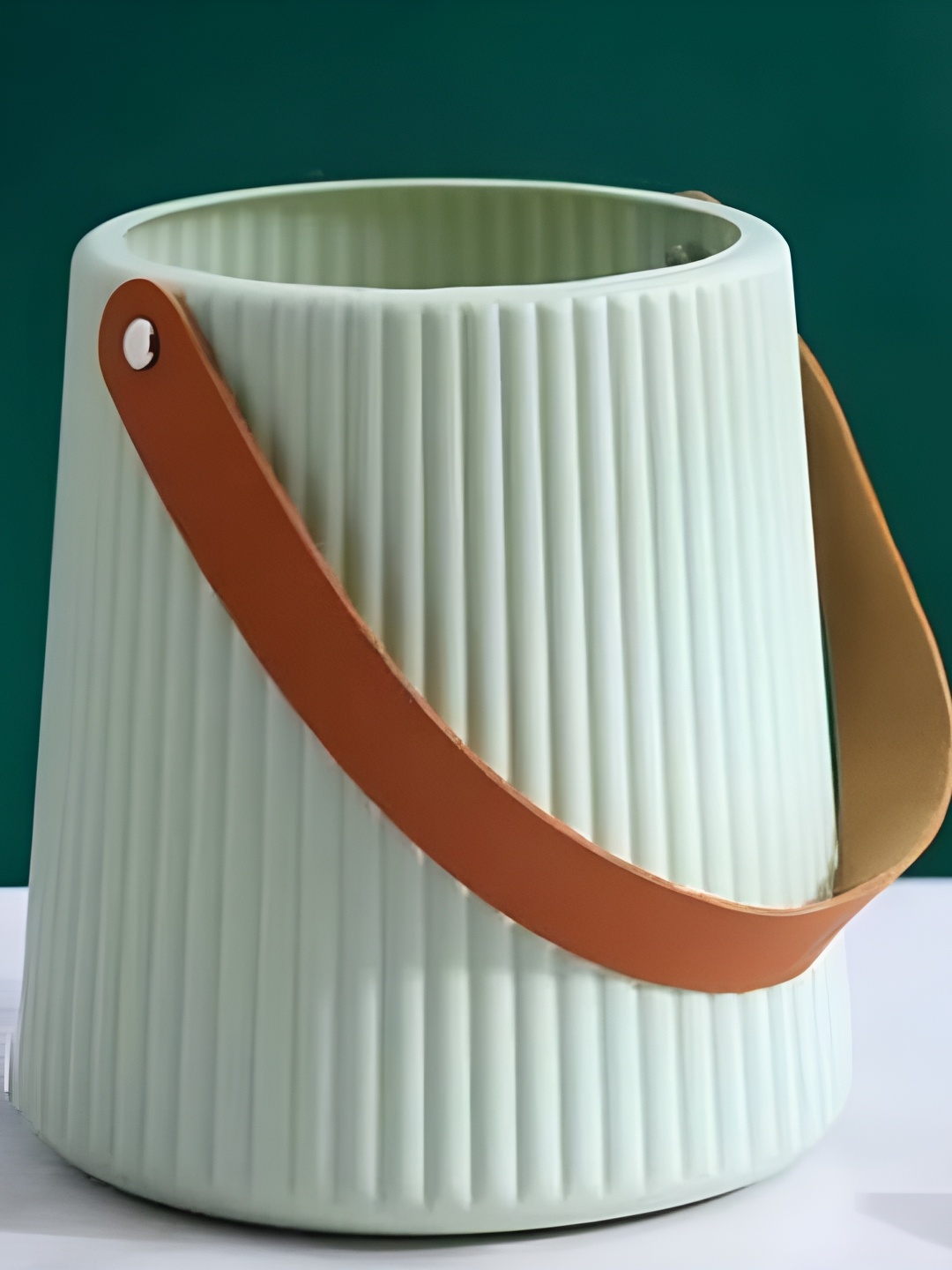 

Satyam Kraft Green Ribbed Unbreakable Flower Vase