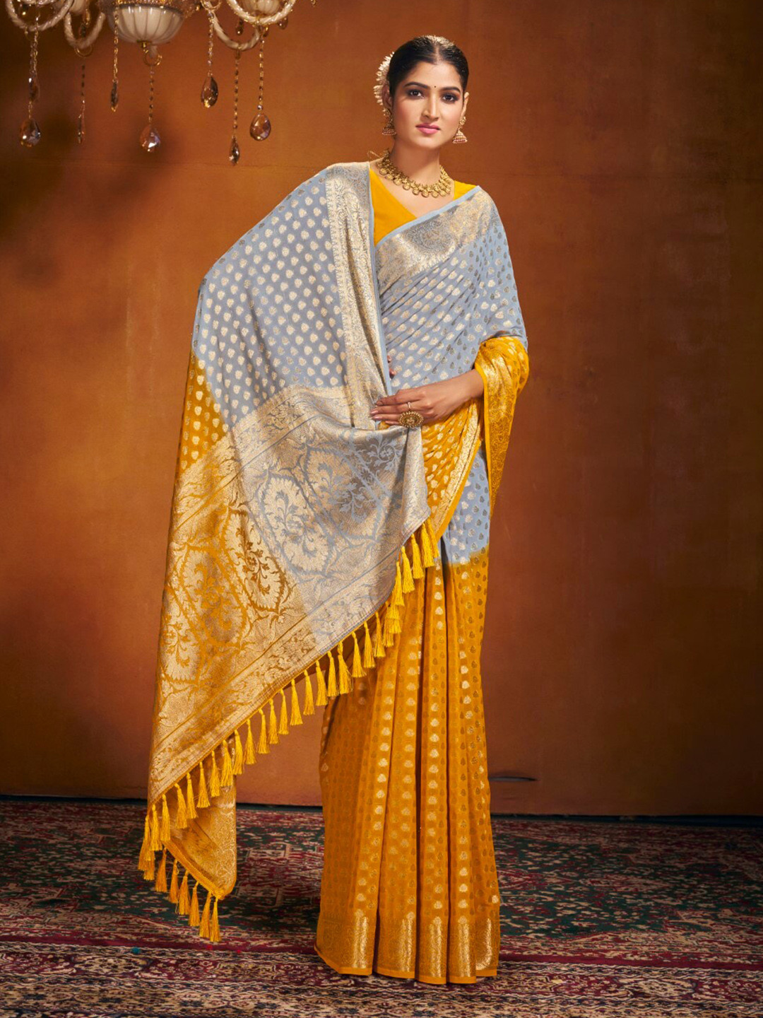 

DIVASTRI Floral Woven Design Zari Pure Georgette Banarasi Saree, Orange