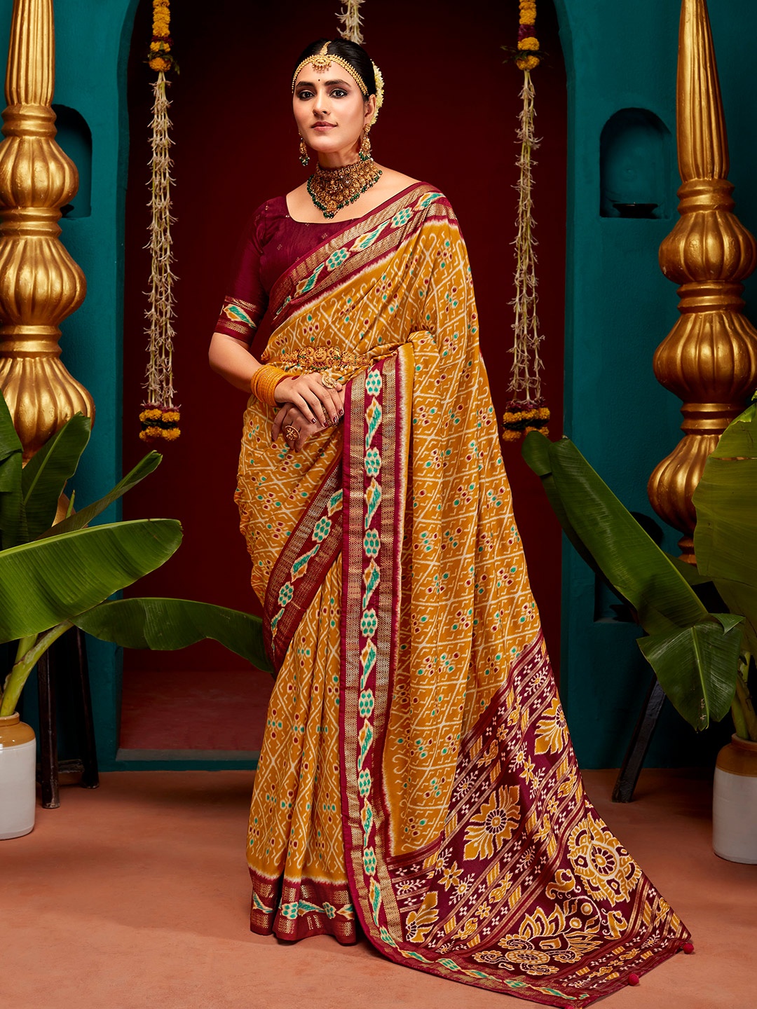 

Mitera Ethnic Zari Silk Cotton Saree, Orange