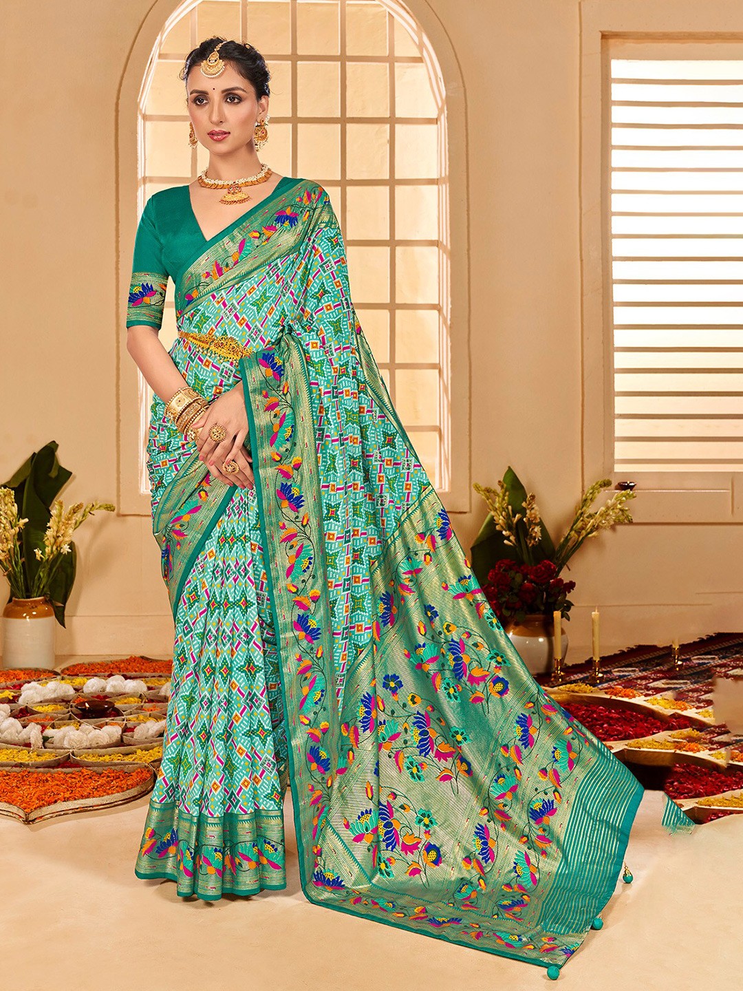 

Mitera Floral Zari Silk Cotton Saree, Blue