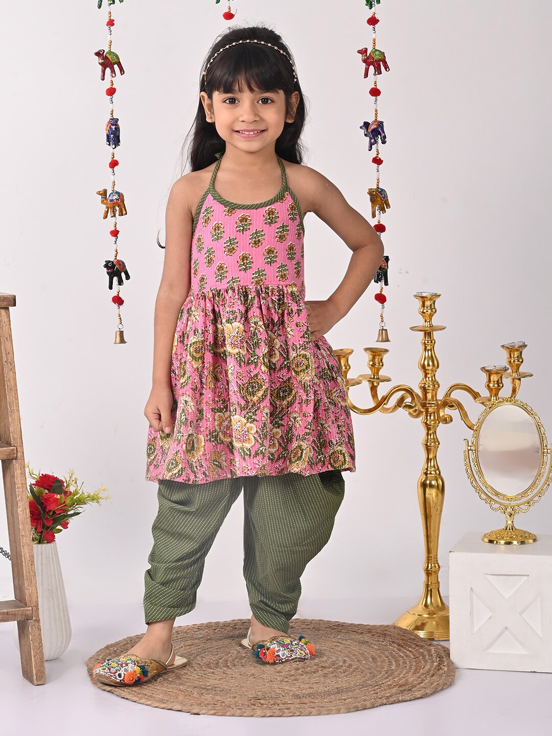 

Kinder Kids Girls Floral Printed Pure Cotton Kurta with Dhoti Pants, Pink
