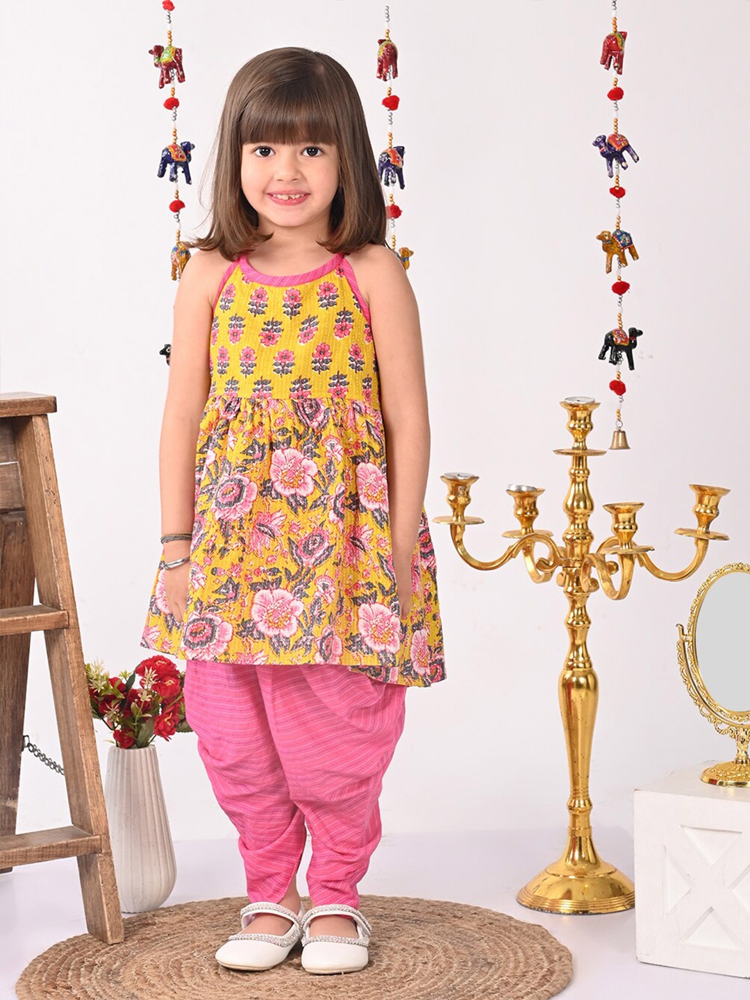 

Here&Now X Kinder Kids Girls Floral Printed Halter Neck Pure Cotton Kurta & Dhoti Pants, Yellow