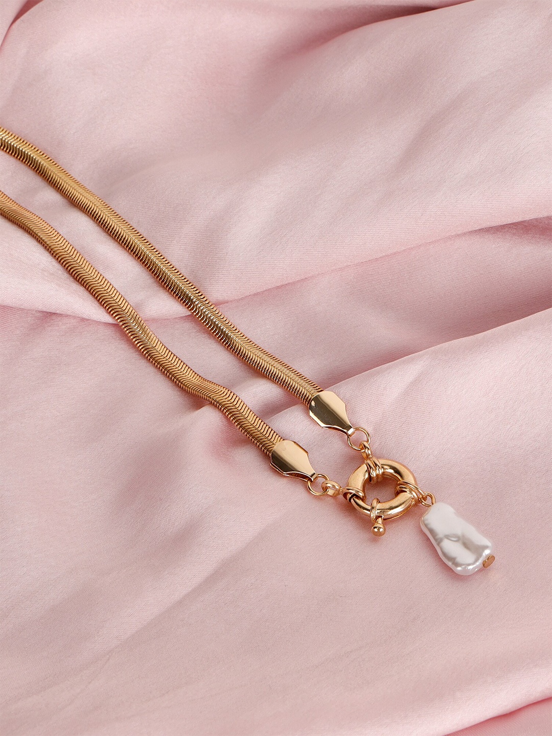 

Kazo Gold-Plated Necklace