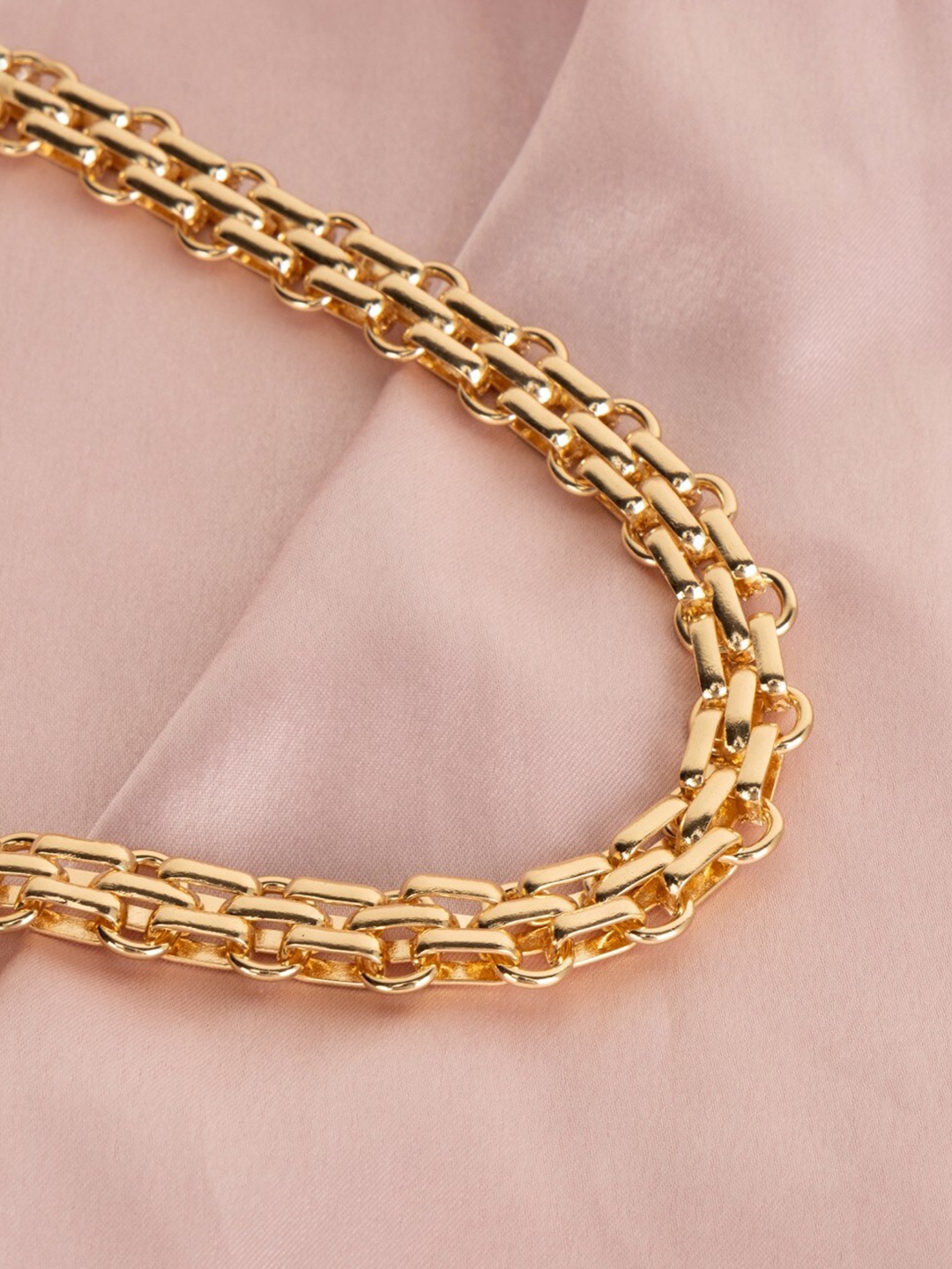 

Kazo Gold-Plated Necklace