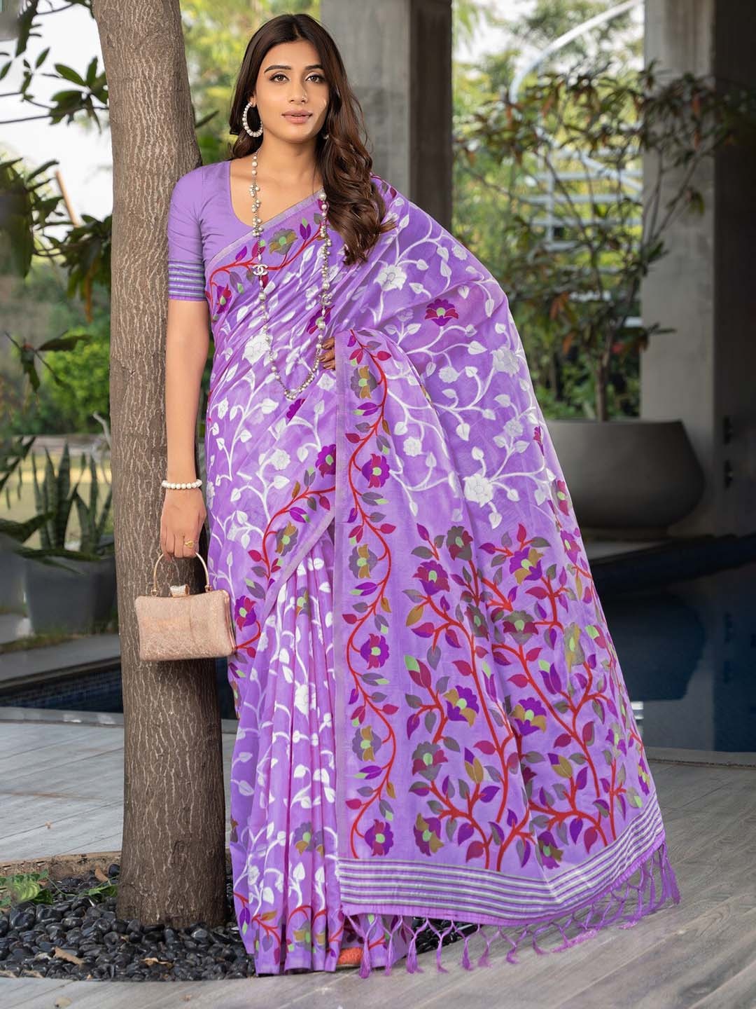 

GAJARAI Floral printed Pure Cotton Jamdani Saree, Lavender