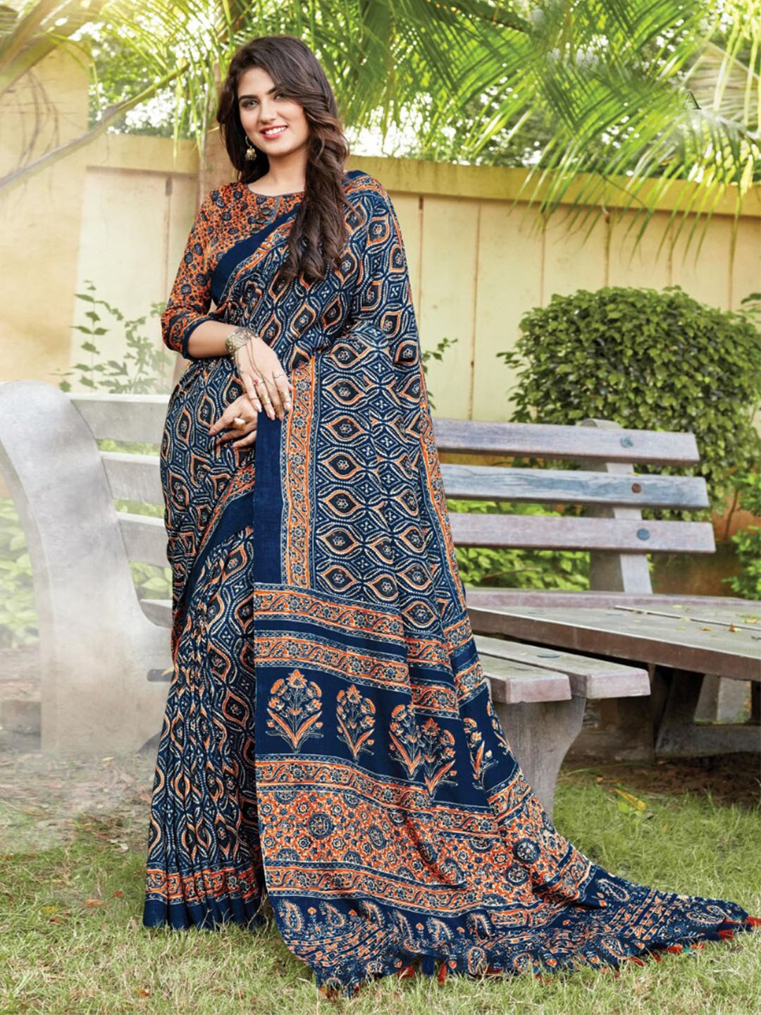 

Mitera Navy Blue & Orange Geometric Printed Pure Silk Saree