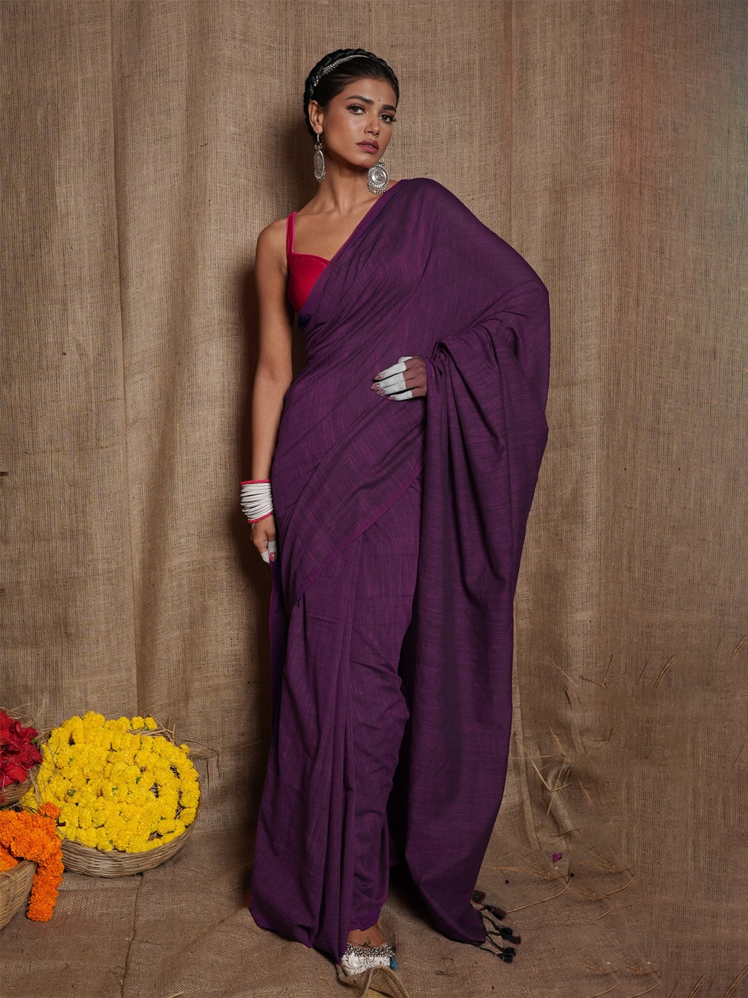 

Unnati Silks Woven Design Handloom Jamdani Pure Linen Saree, Purple