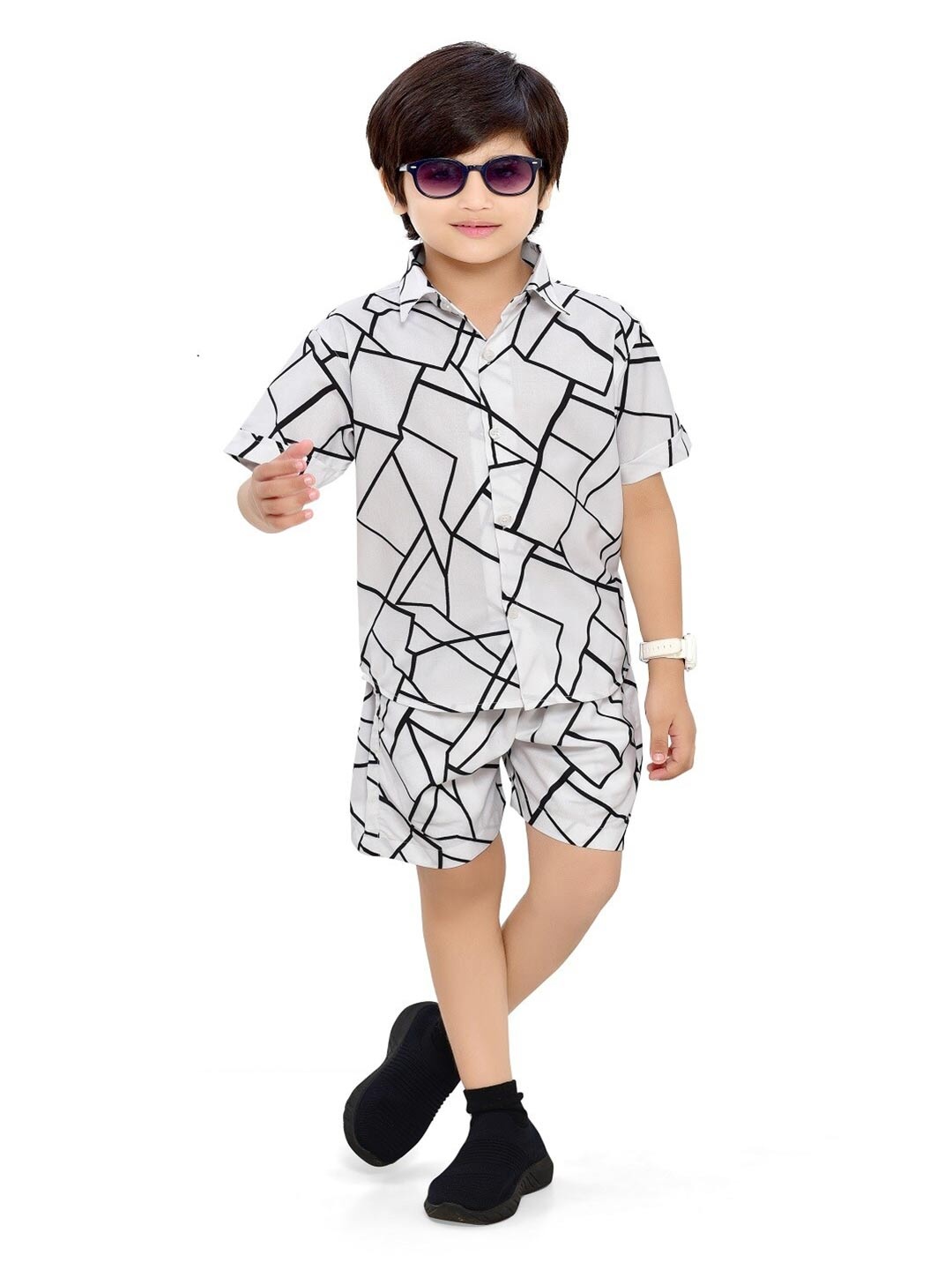 

BAESD Boys Printed Pure Cotton Shirt & Shorts, White