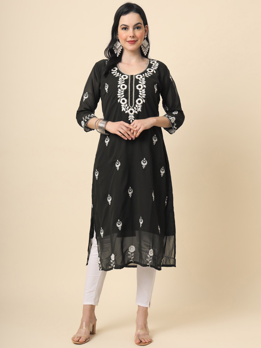 

VAIRAGEE Bandhani Yoke Design Flared Sleeves Gotta Patti Georgette Kurta, Black