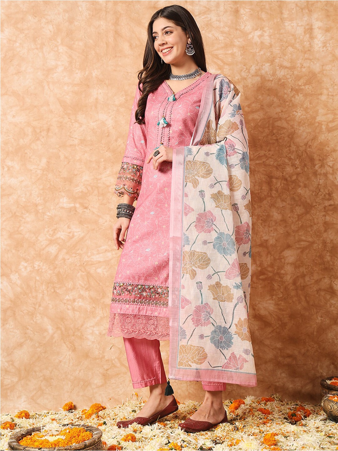 

BESUCHER Ethnic Motifs Printed Thread Work Linen Straight Kurta with Trouse & Dupatta, Peach