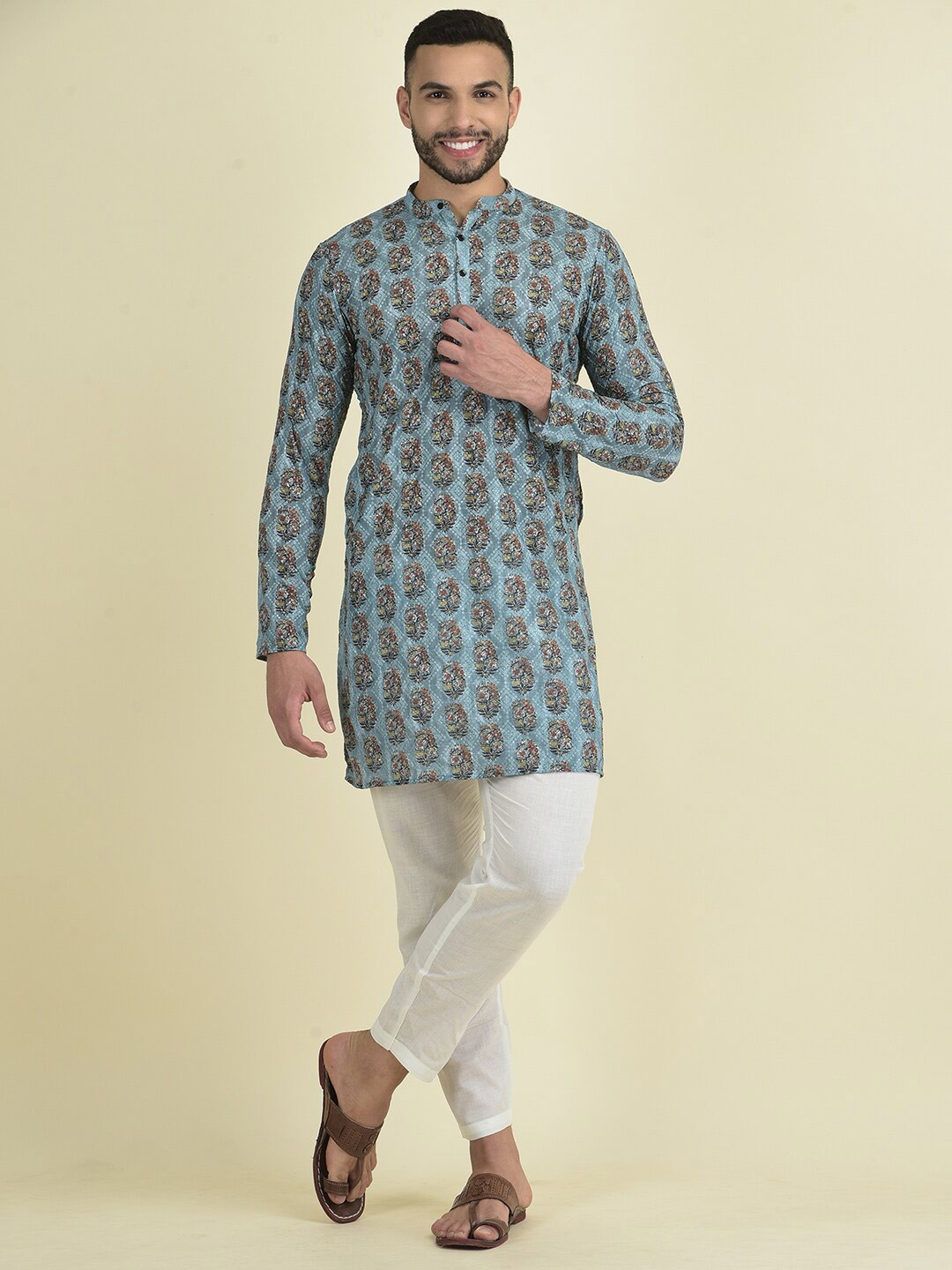 

DEYANN Ethnic Motifs Embroidered Thread Work Mandarin Collar Straight Kurta with Pyjamas, Blue