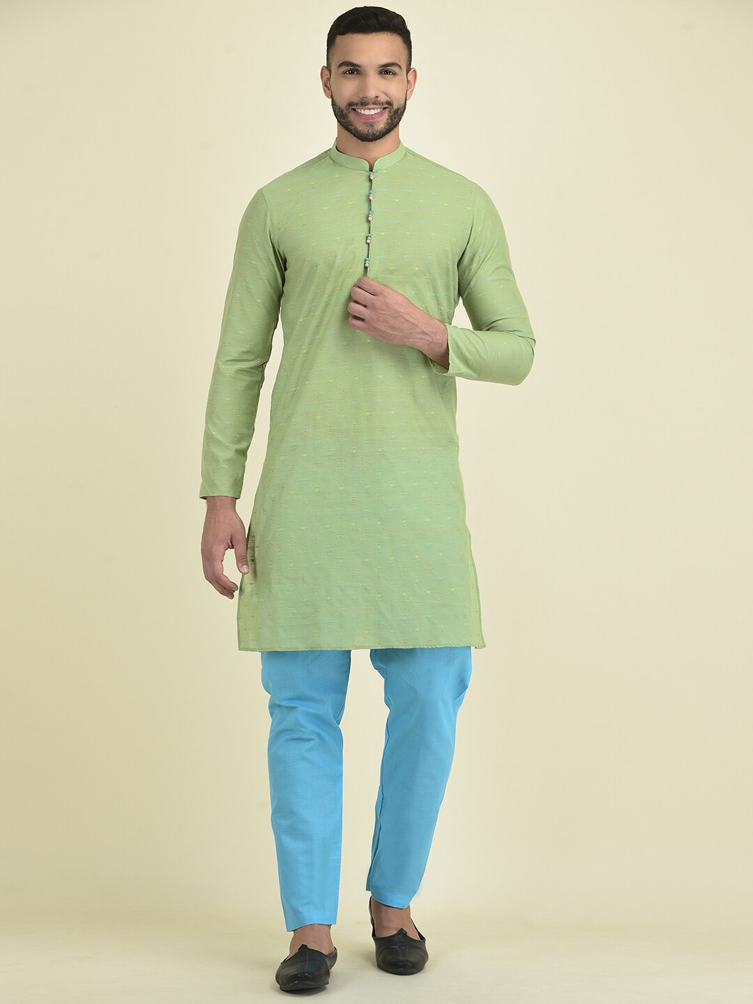 

DEYANN Mandarin Collar Long Sleeves Straight Kurta with Pyjamas, Green