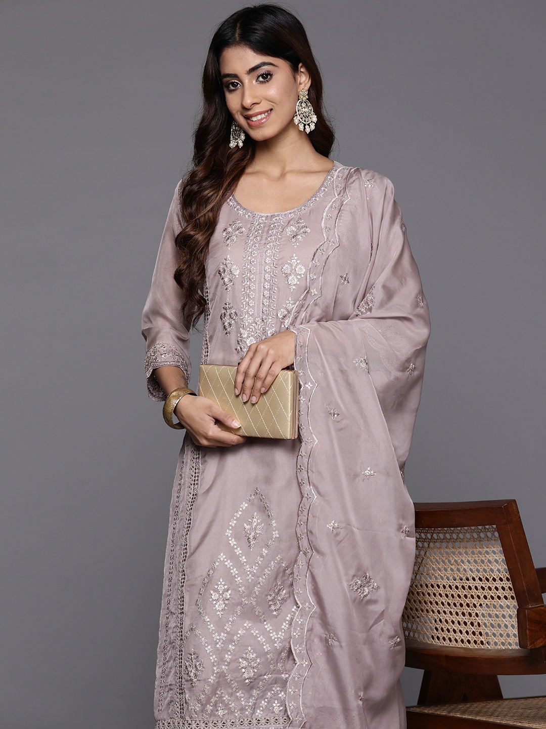 

Varanga Women Floral Embroidered Regular Sequinned Kurta with Trousers & With Dupatta, Mauve