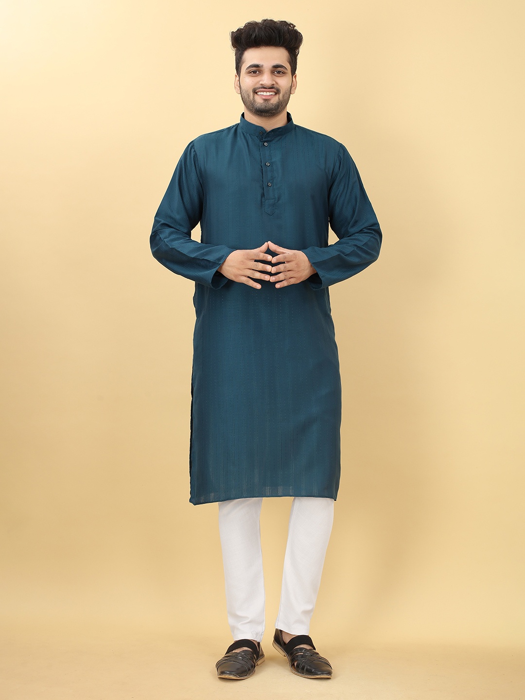 

HERE&NOW Blue Striped Embroidered Thread Work Mandarin Collar Straight Kurta
