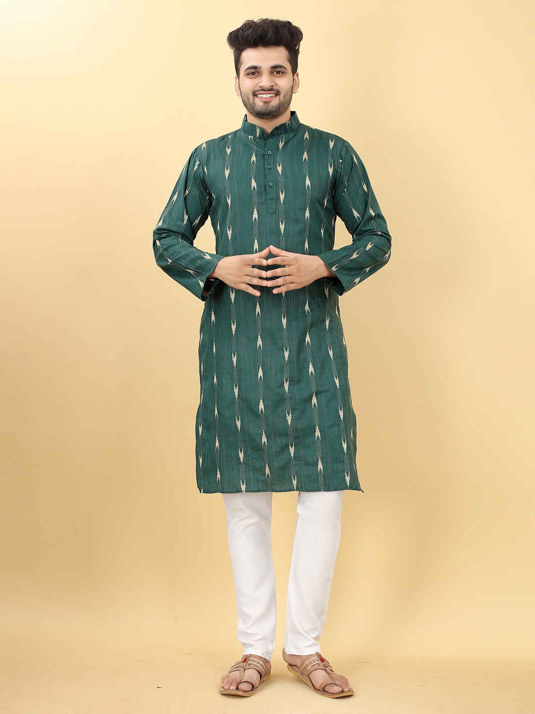 

HERE&NOW Green Striped Printed Mandarin Collar Straight Kurta