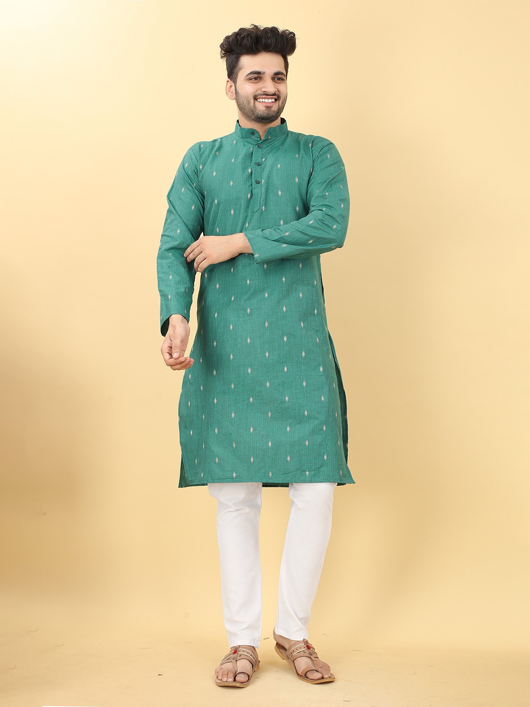

HERE&NOW Geometric Woven Design Cotton Linen Straight Kurta, Green