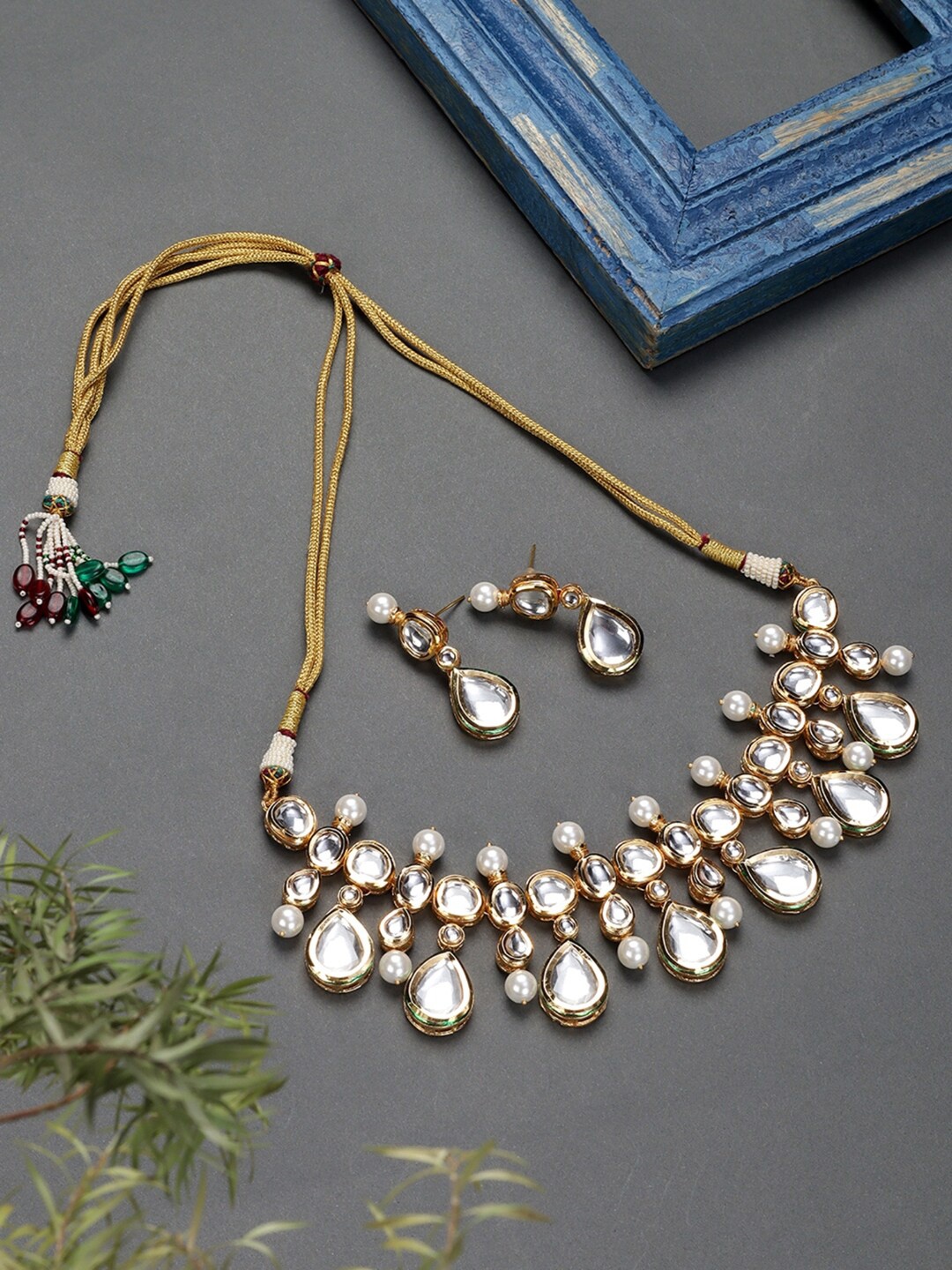 

House of Pataudi Gold-Plated Kundan-Studded Jewellery Set