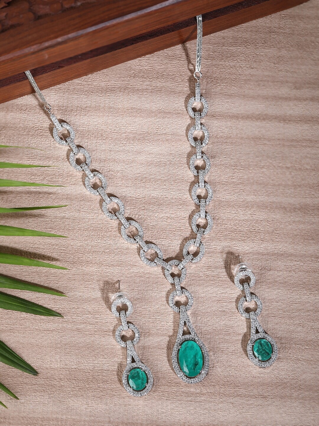 

House of Pataudi Rhodium-Plated AD-Studded Jewellery Set, Silver