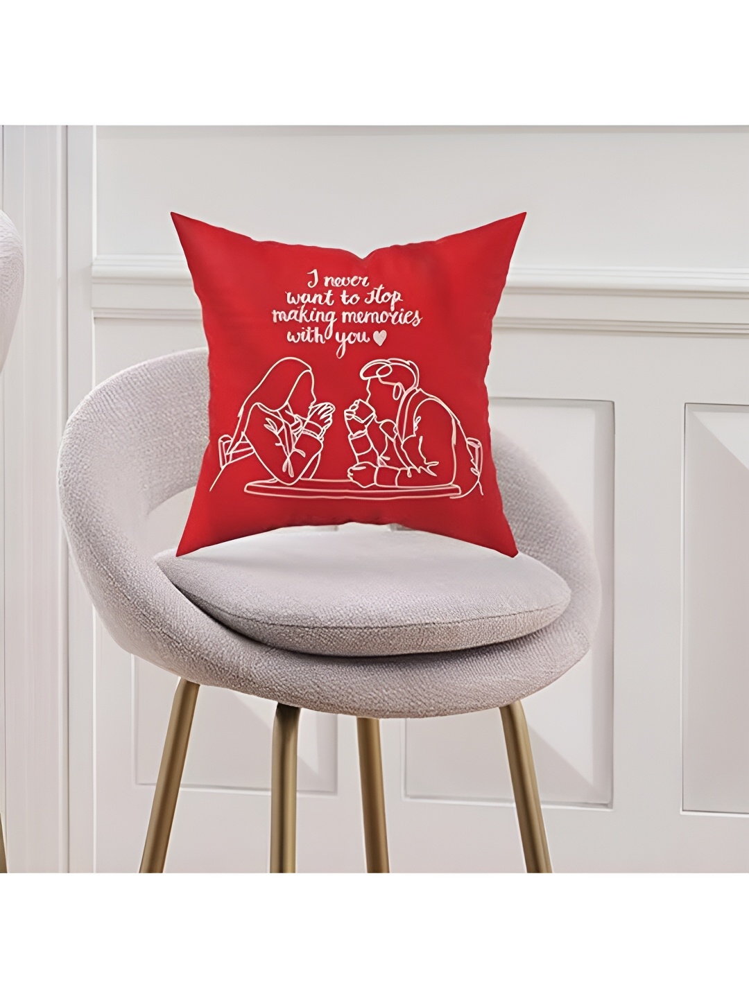 

Kaameri Bazaar Red 5 Pieces Cushion Gift Set