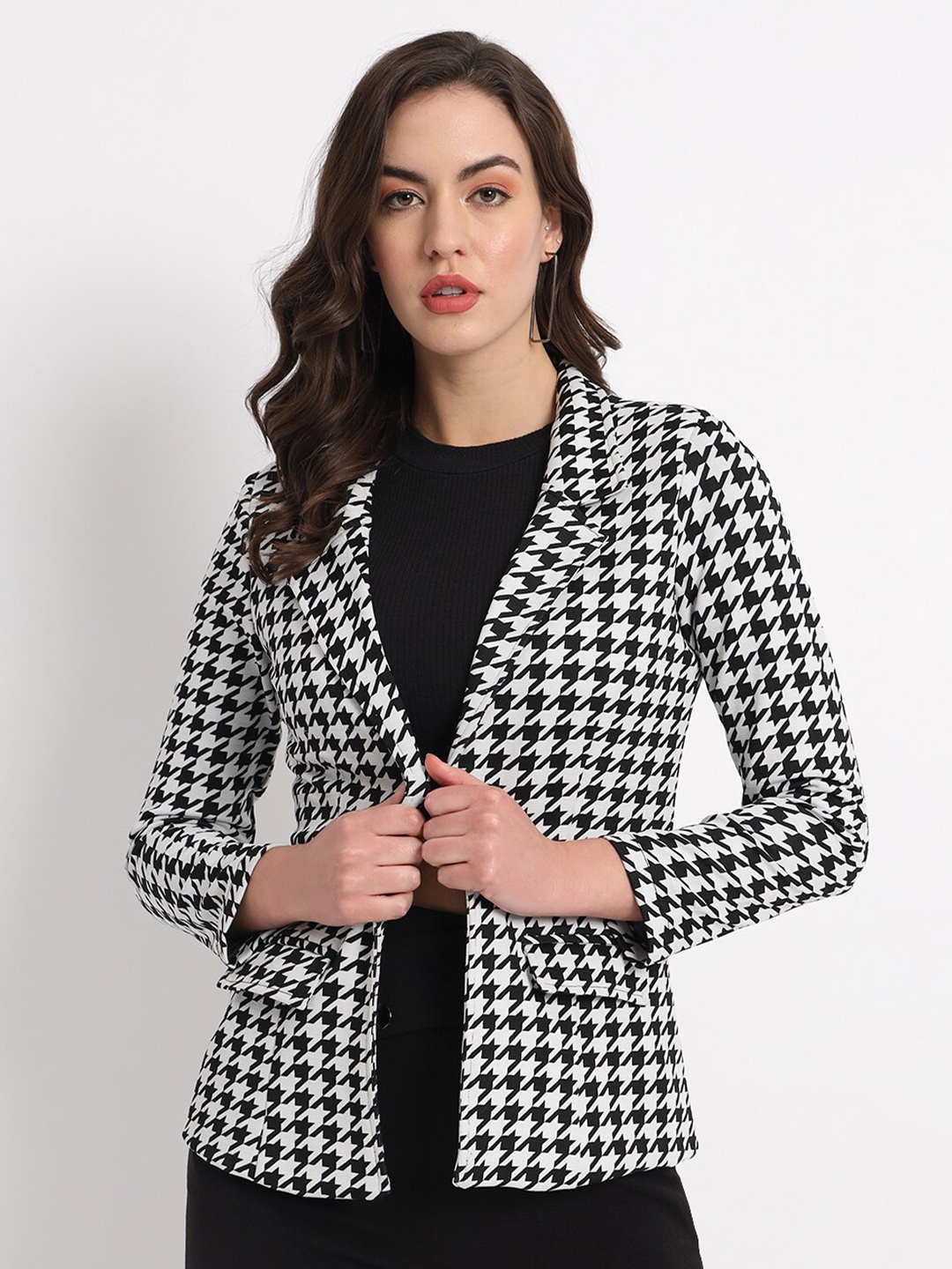 

Zastraa Women Houndstooth Printed Slim Fit Open-Front Overcoat, Black