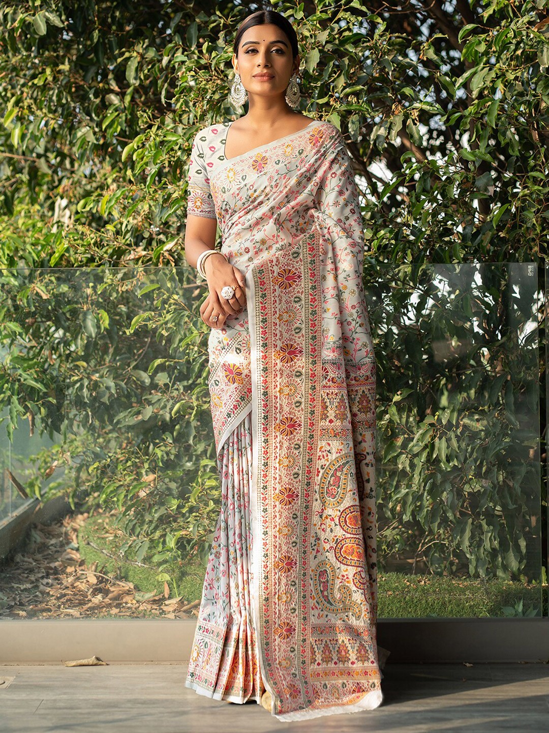 

Satrani Printed Jacquard Zari Pure Cotton Pochampally Saree, Cream