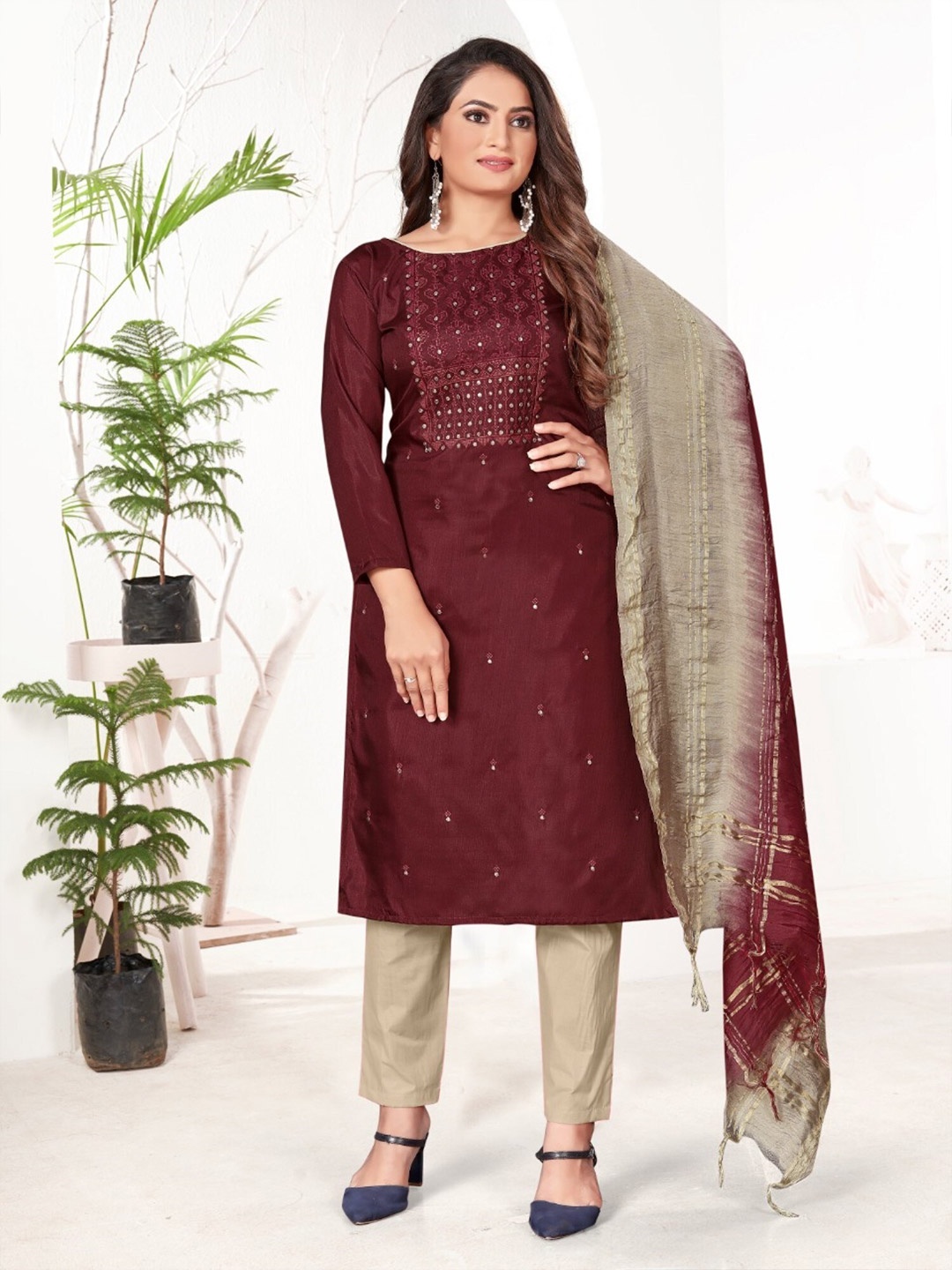 

ZEEPKART Embroidered Unstitched Dress Material, Maroon
