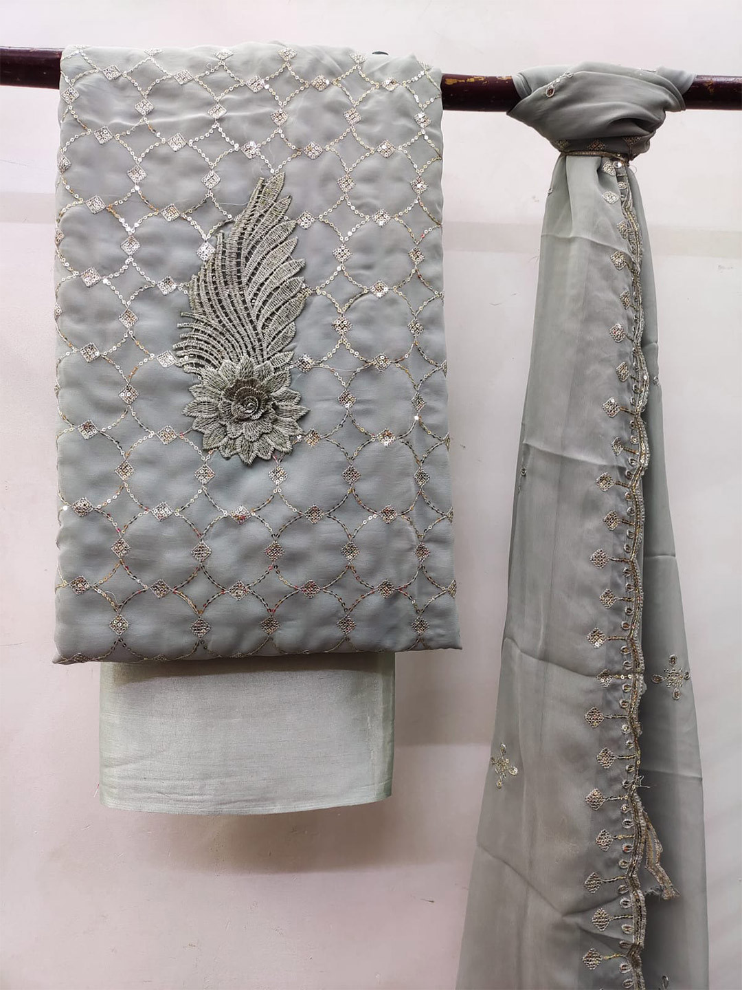 

ZEEPKART Ethnic Motifs Embroidered Sequinned Unstitched Dress Material, Grey