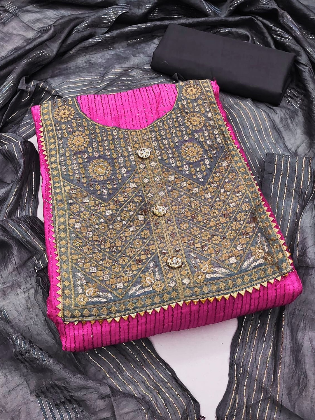 

ZEEPKART Ethnic Motif Embroidered Unstitched Dress Material, Pink