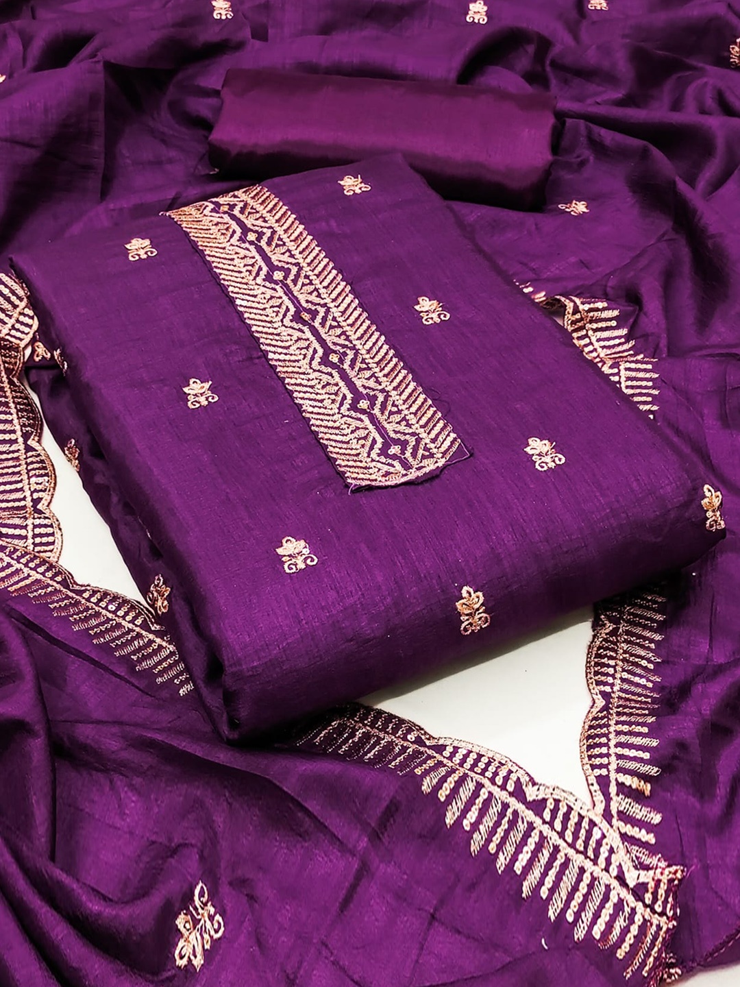 

ZEEPKART Floral Embroidered Unstitched Dress Material, Purple