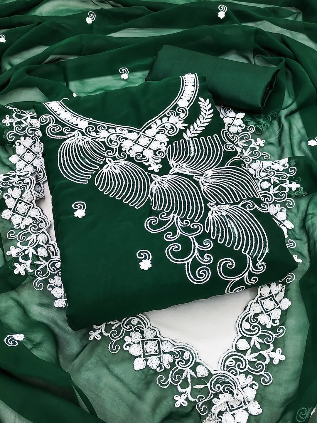 

ZEEPKART Ethnic Motifs Embroidered Unstitched Dress Material, Green