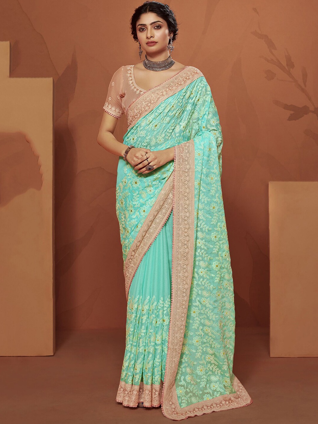 

Satrani Floral Chikankari Pure Chiffon Heavy Work Saree, Green