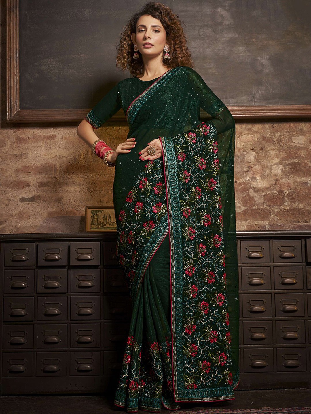 

Satrani Embellished Beads and Stones Pure Chiffon Saree, Green