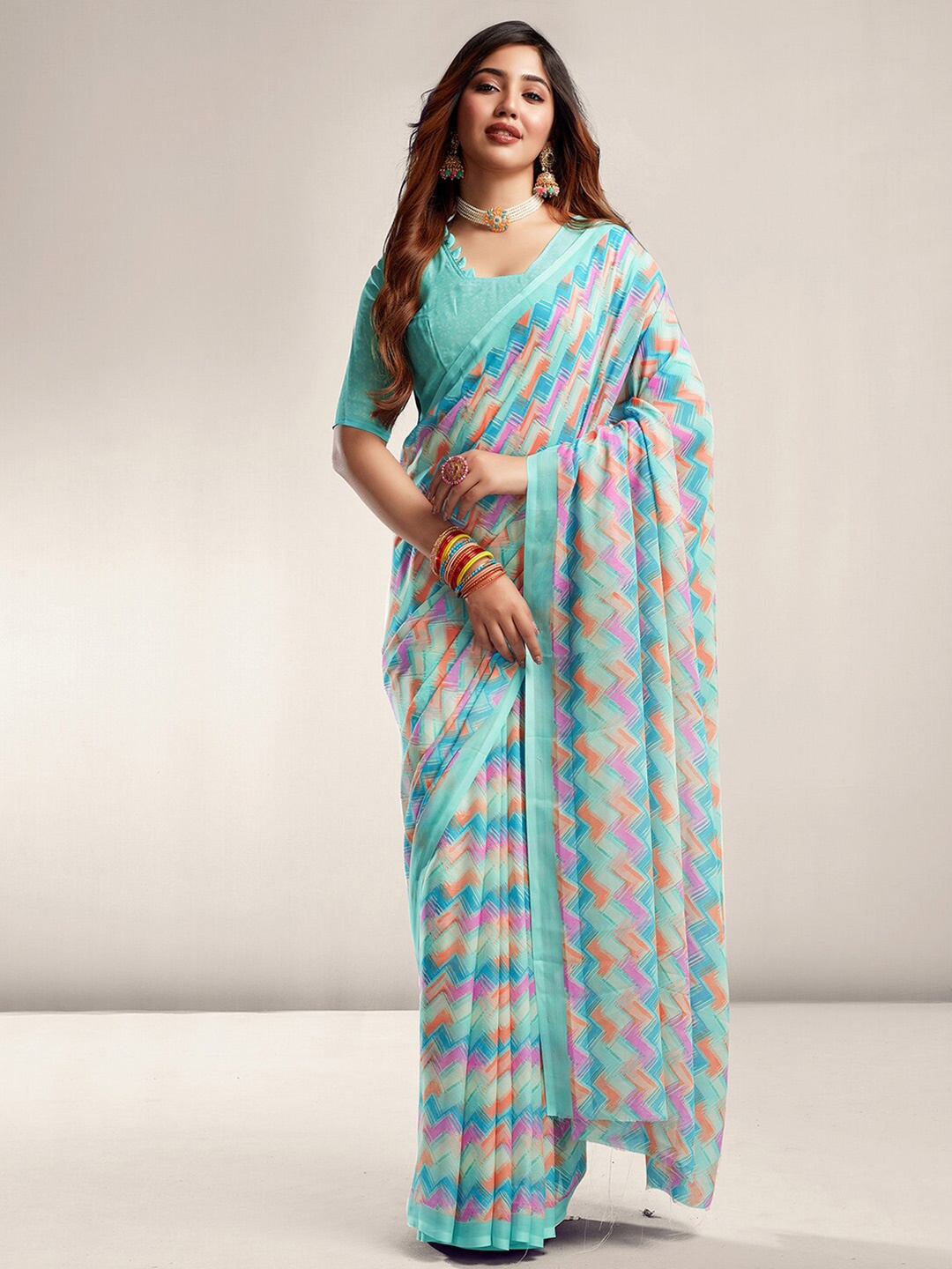 

KALINI Geometric Printed Saree, Blue