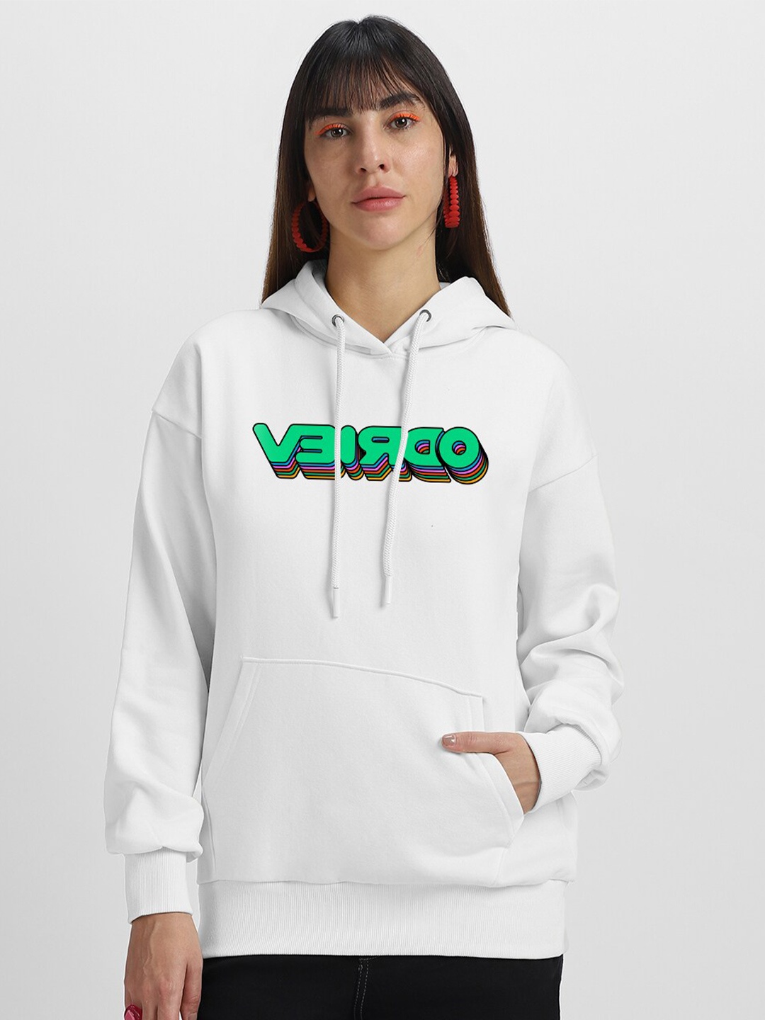 

VEIRDO White Typography Printed Hooded Fleece Pullover Sweatshirt