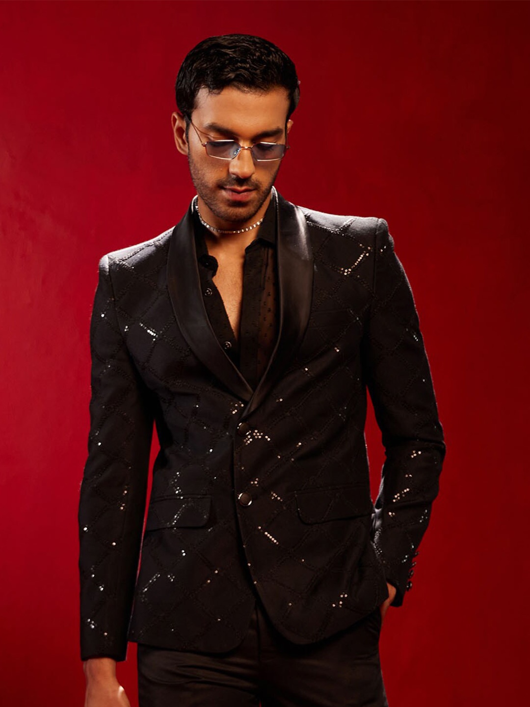 

SHRESTHA BY VASTRAMAY Men Sequinned Slim Fit Single-Breasted Blazer, Black
