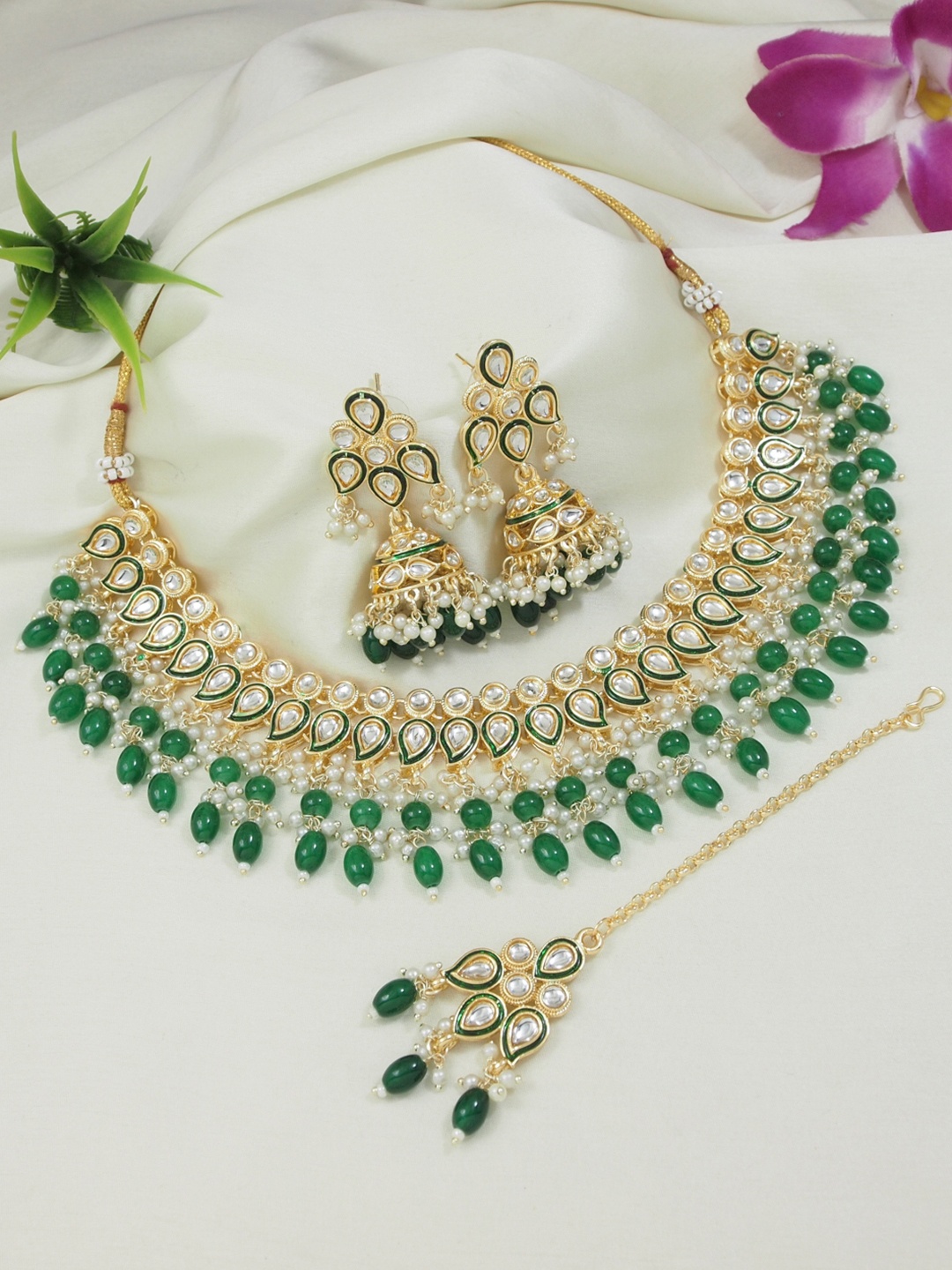 

I Jewels Gold-Plated Stone-Studded Jewellery Set, Green