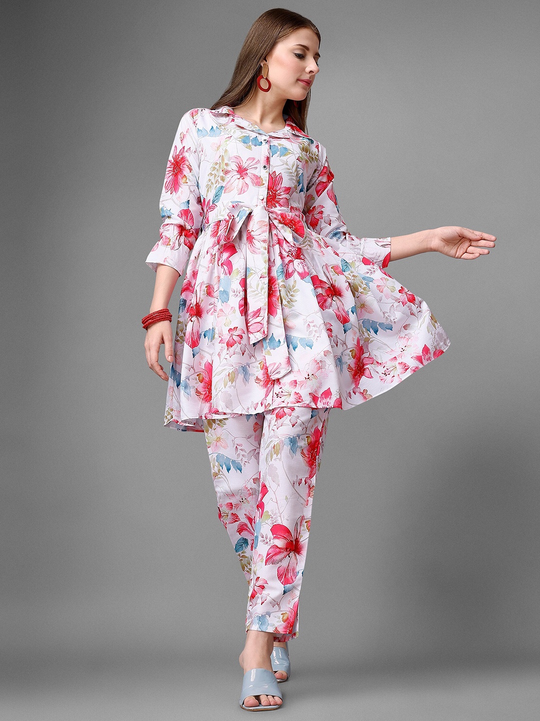 

KALINI Floral Printed Tunic & Trouser, White