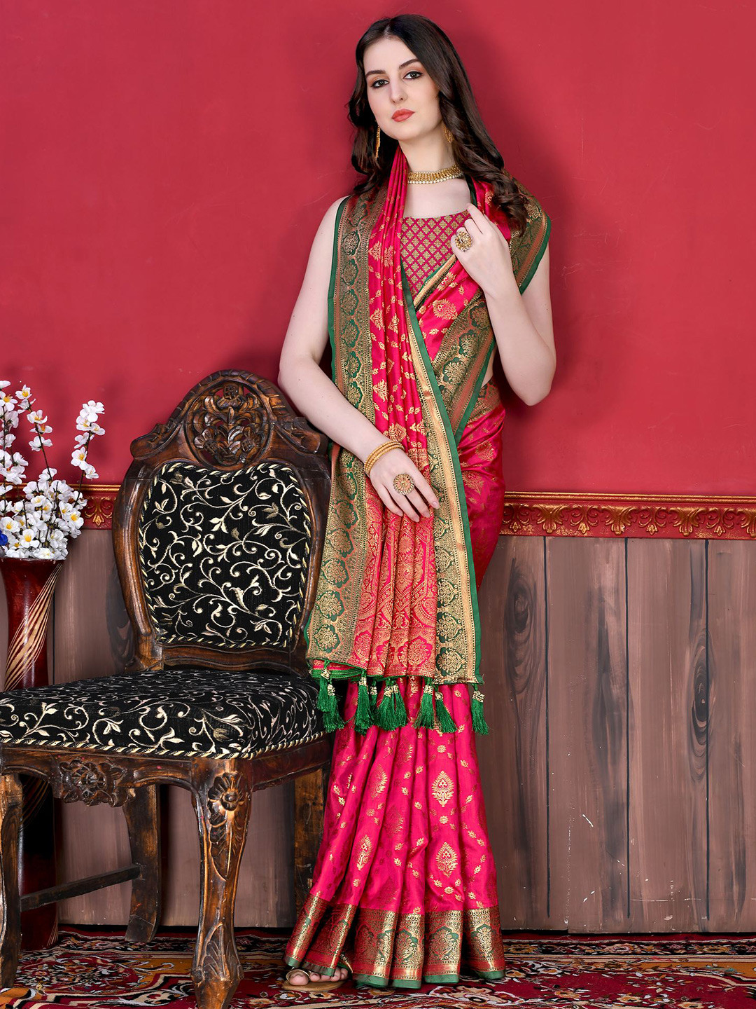 

ZILVIRA Woven Design Zari Kanjeevaram Saree, Pink
