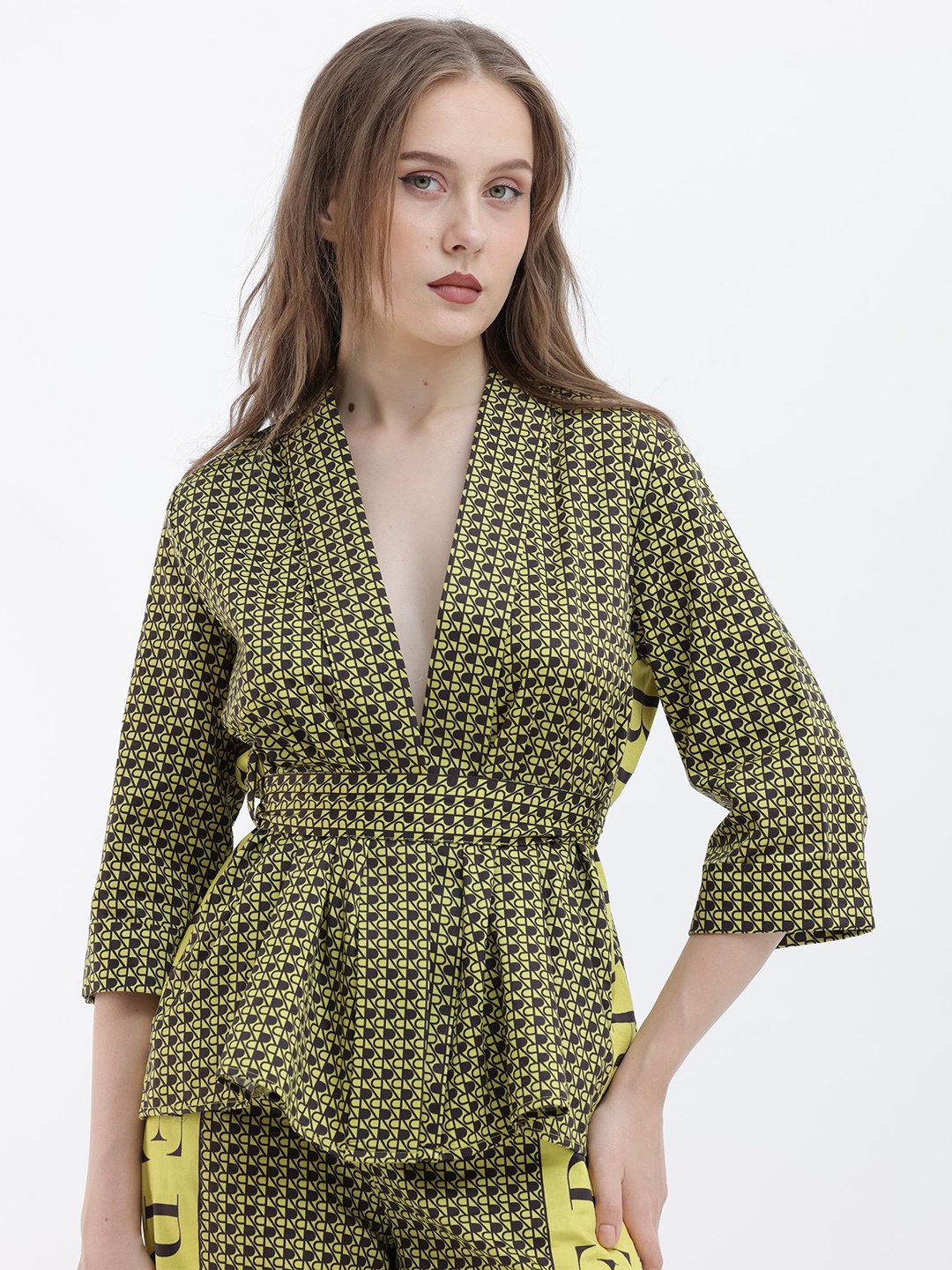 

RAREISM Geometric Printed Shawl Collar Cotton Top, Yellow