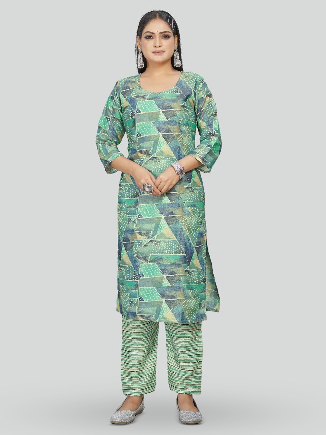 

Sitanjali Abstract Printed Round Neck Straight Kurta With Trousers, Teal