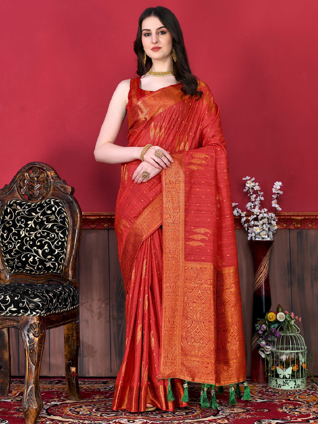 

ZILVIRA Woven Design Zari Kanjeevaram Saree, Red
